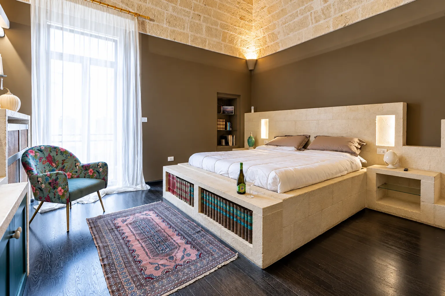 Camera con soffitto a volta a stella